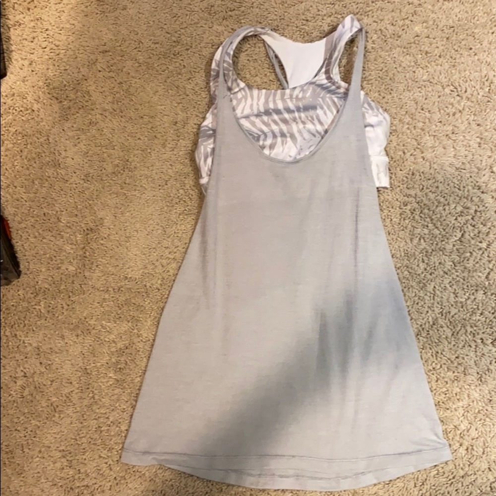 Lululemon workout top